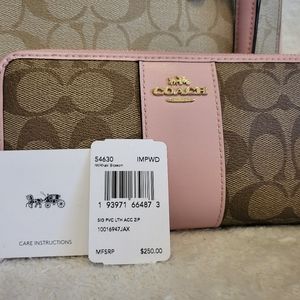 Coach wallet